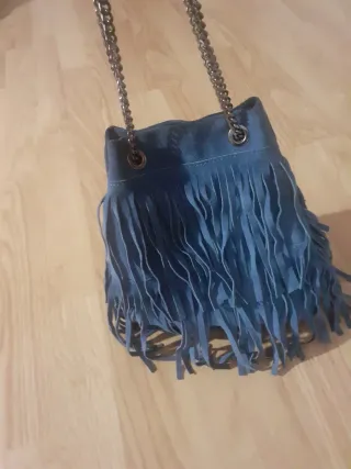 Borsa blu in pelle con frange