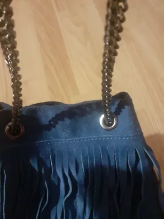 Borsa blu in pelle con frange