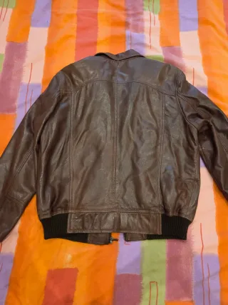 Cazadora de piel marrón para hombre