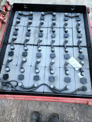 Batería Tracción 48V vaso 5/625ah. Carretilla elev