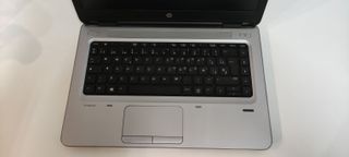 Portátil HP 4 Núcleos SSD 8GB RAM