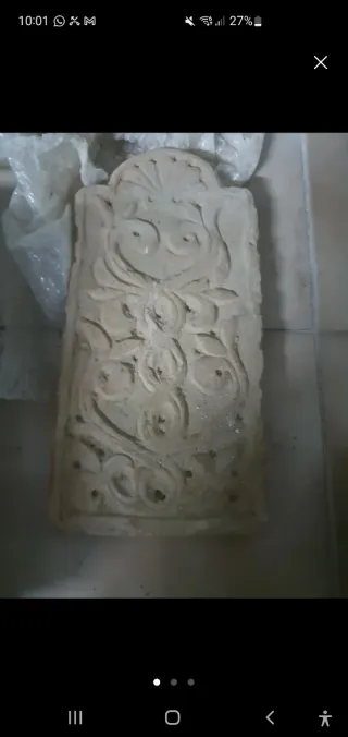 3 Baldosas Antiguas Labradas