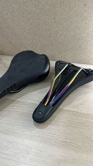 Lote de 2 sillines para bicicleta -bontrager