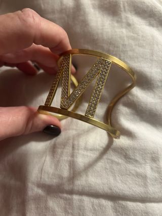 Bracciale con iniziale M strass oro