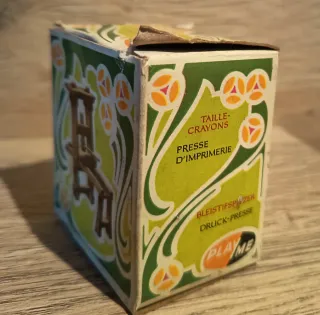 Sacapuntas Playme Imprenta Antigua en caja