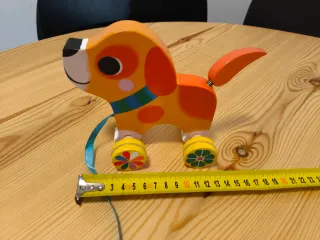 Perro de madera para arrastrar