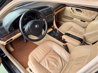 BMW 750 e38