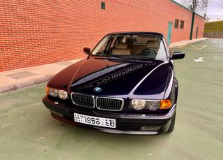 BMW 750 e38