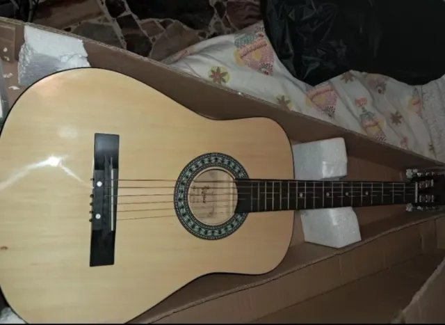 Guitarra Clásica Folk + Accesorios