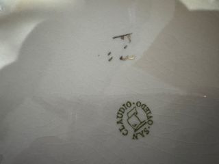 Sopera antigua de porcelana