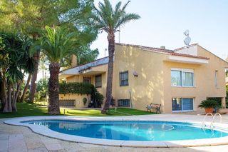 Chalet en venta en La Alcayna en Molina de Segura
