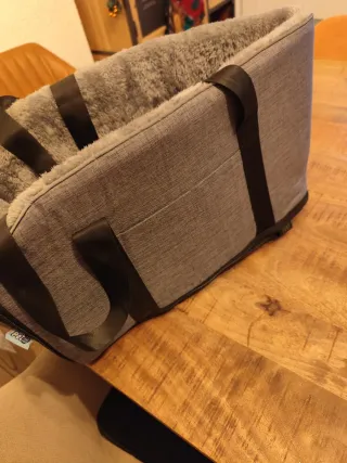 Transportín perro negro y gris