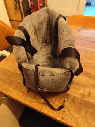 Transportín perro negro y gris