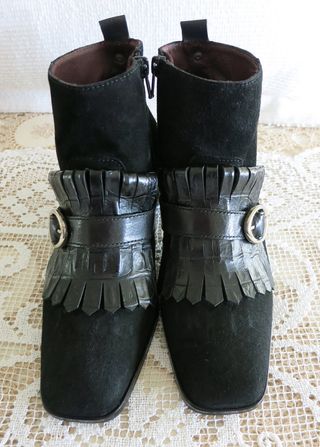 Botines Olivares de ante. Talla: 37