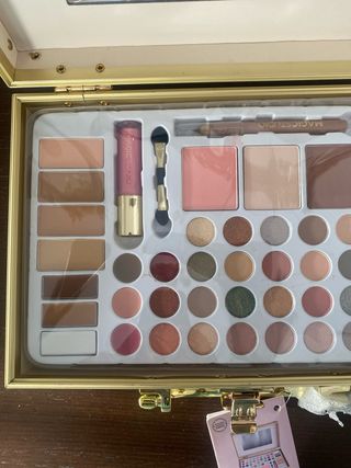 Estuche Dorado Set Maquillaje