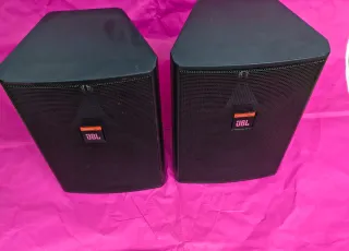 Altavoces JBL Negros