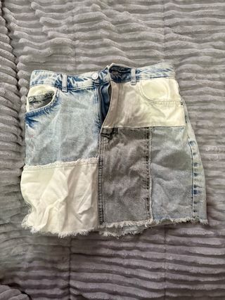 Pantalones lsrgos y cortos, faldas y vestidos