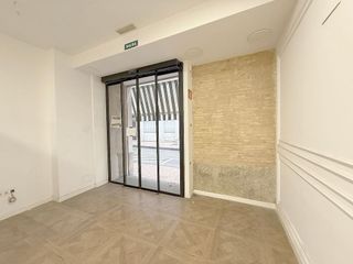 Local comercial en alquiler en Paseo Independencia en Zaragoza