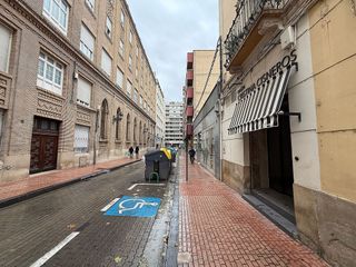 Local comercial en alquiler en Paseo Independencia en Zaragoza