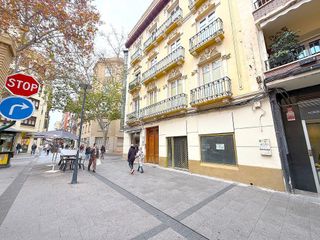 Local comercial en alquiler en Paseo Independencia en Zaragoza