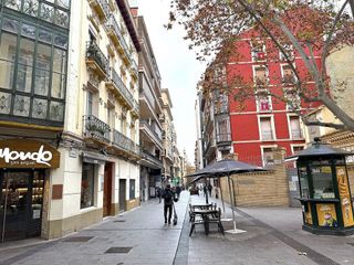Local comercial en alquiler en Paseo Independencia en Zaragoza