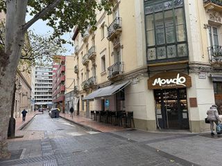 Local comercial en alquiler en Paseo Independencia en Zaragoza