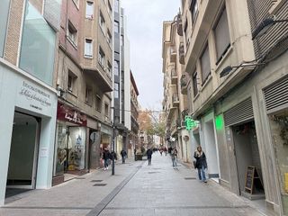 Local comercial en alquiler en Paseo Independencia en Zaragoza