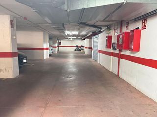 Garaje en venta en Los Boliches en Fuengirola