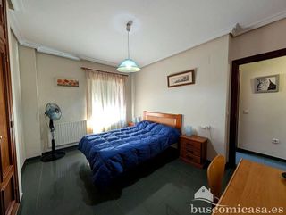 Piso en venta en Linares