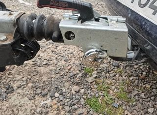 cepo antirrobo remolque