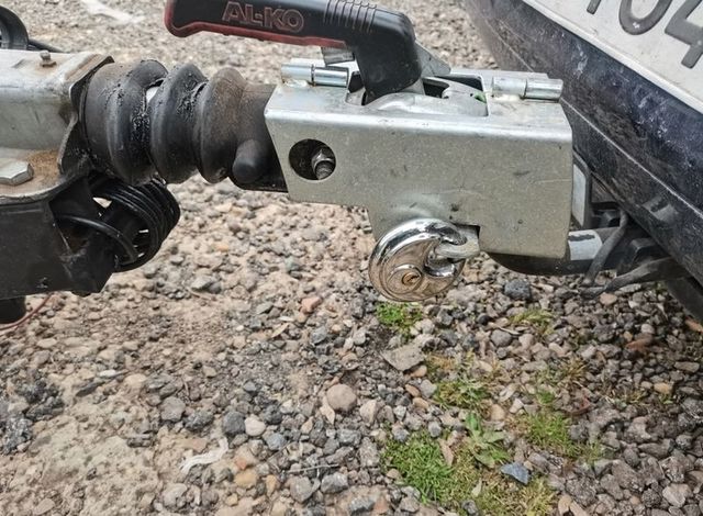 cepo antirrobo remolque