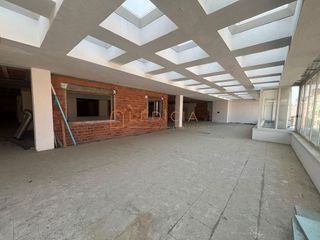 Local comercial en alquiler en O Berbés - Peniche en Vigo