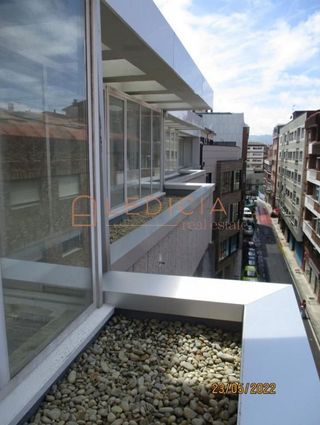 Local comercial en alquiler en O Berbés - Peniche en Vigo