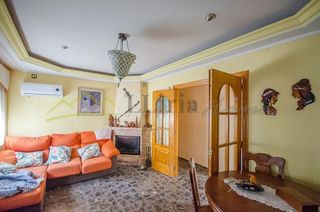 Casa adosada en venta en Vilamarxant