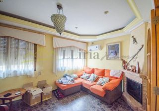 Casa adosada en venta en Vilamarxant