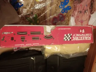 Scalextric Compact F-1 1:43