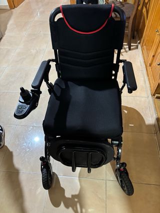 Silla de ruedas eléctrica automática