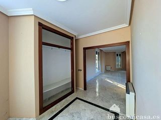 Chalet en venta en Linares