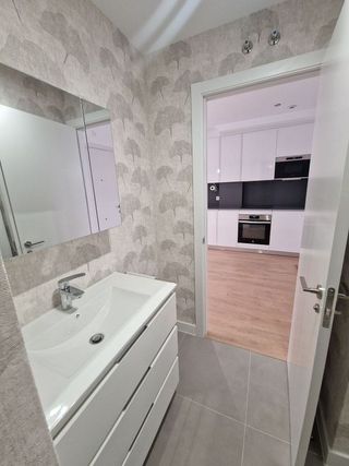 Piso en alquiler en Bellas Vistas en Madrid