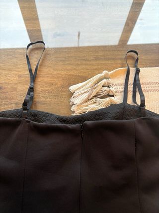 Vestido corto fiesta negro lazo dorado