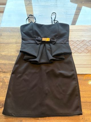 Vestido corto fiesta negro lazo dorado