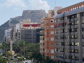 Piso en venta en Ensanche - Diputación en Alicante