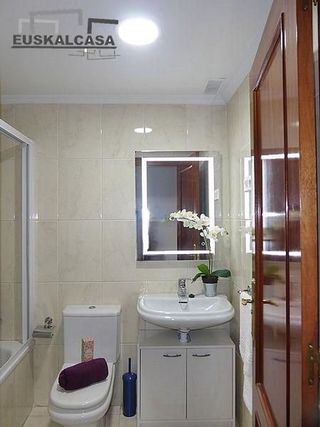 Piso en venta en Masustegui-Monte Caramelo en Bilbao