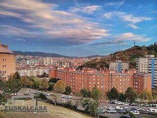 Piso en venta en Masustegui-Monte Caramelo en Bilbao