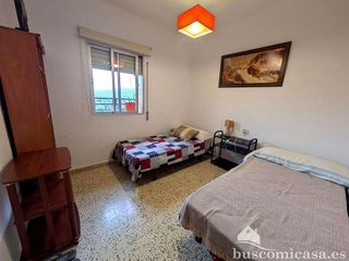 Piso en alquiler en Linares