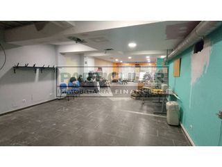 Local comercial en venta en Centre - Eixample – Can Llobet – Can Serra en Barbera del Vallès