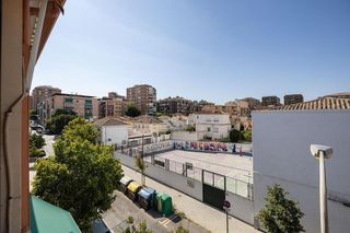 Piso en venta en Barrio de Zaidín en Granada