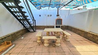 Chalet en venta en Santuario - La Laguna en Chipiona