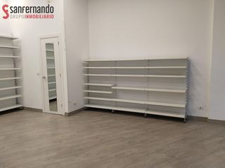 Local comercial en alquiler en Centro en Torrelavega