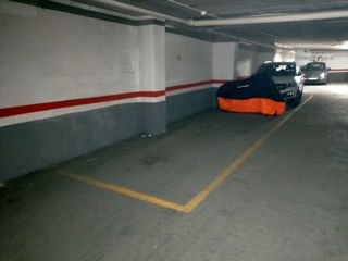 Garaje en alquiler en Barrio de Abando en Bilbao